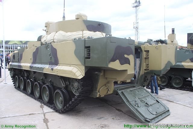 BMP-3_Dragun_Dragoon_tracked_armoured_in