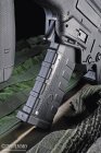 thumb_iwi_tavor_2.jpg