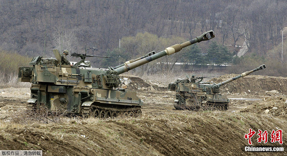 http://gallery.military.ir/albums/userpics/10084/19~0.jpg