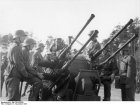 thumb_797px-Bundesarchiv_Bild_183-J08339