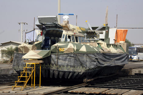 http://gallery.military.ir/albums/userpics/10099/519811_117.jpg