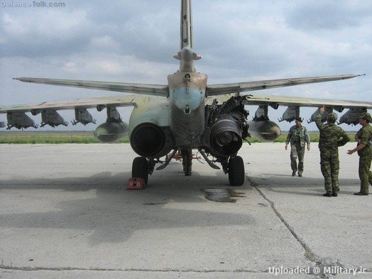 Su-25_damaged_by_MANPADS_over_Georgia_1.