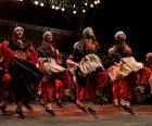 Filename=Palestinian_girls_dancing_Dabke.jpg
Filesize=68KiB
Dimensions=630x525
Date added=Aug 06, 2019 Palestinian_girls_dancing_Dabke.jpg