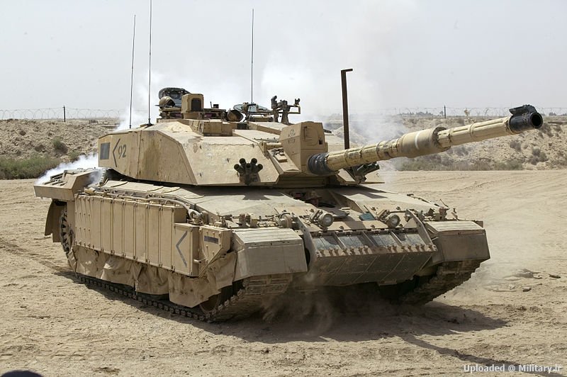 800px-Challenger_2_Main_Battle_Tank_patr