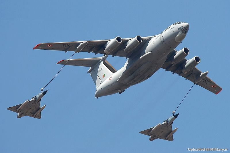 800px-Ilyushin_Il-78MKI_28RK-345229.jpg