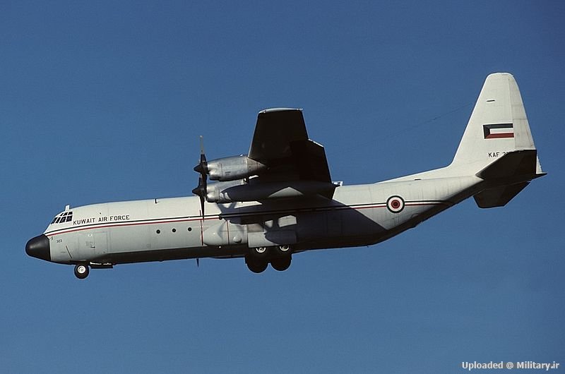 800px-Lockheed_L-100-30_Hercules_28L-382