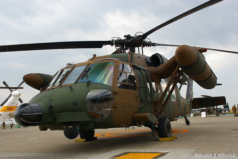 800px-UH-60J.JPG