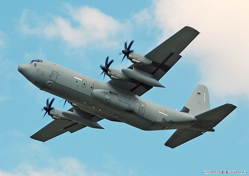 Italian_Air_Force_Hercules_C-130J-30_dep