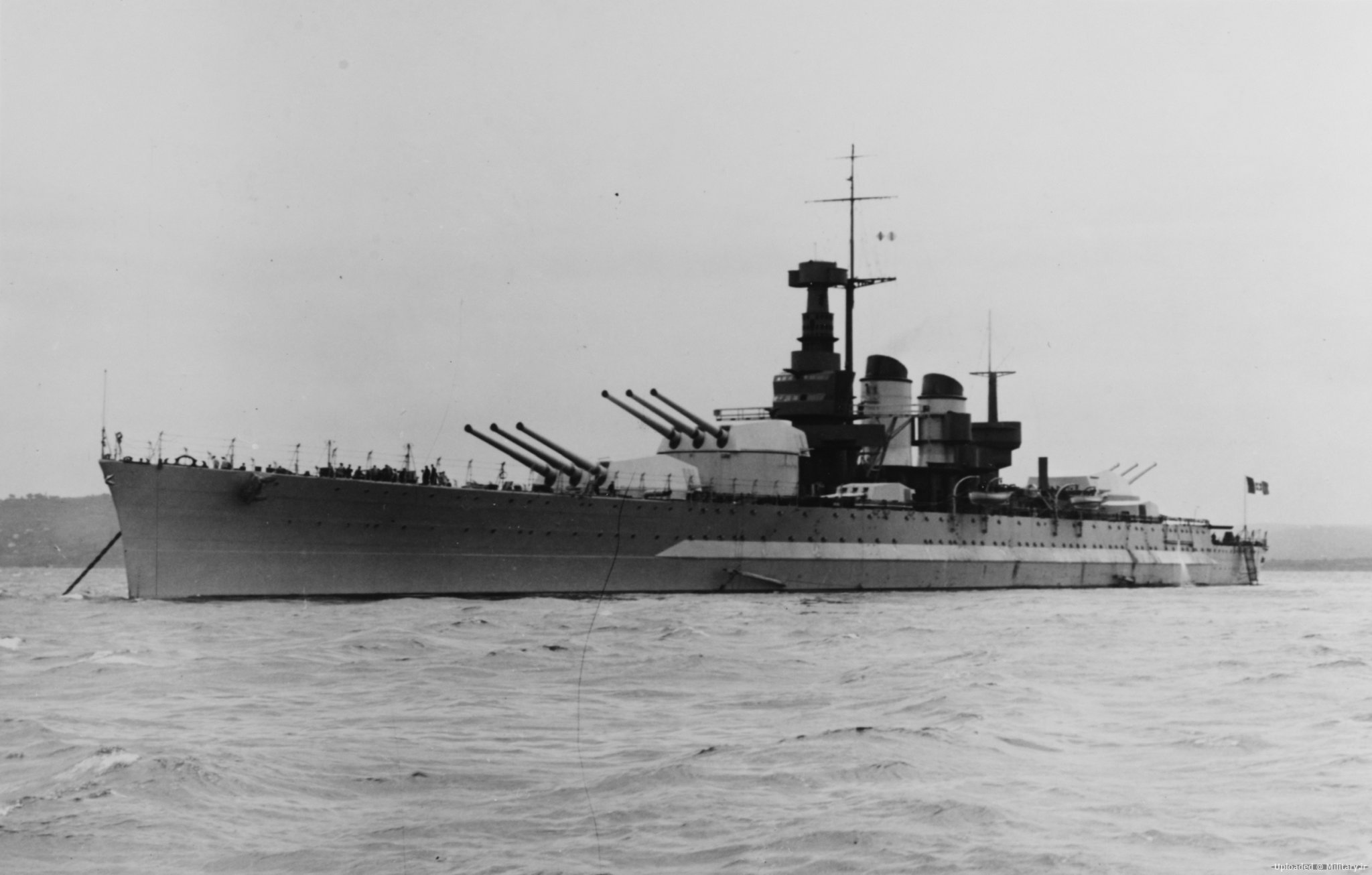 Italian_battleship_Vittorio_Veneto.jpg