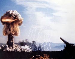 http://gallery.military.ir/albums/userpics/10246/go1jfjf5wmujv6ruplb41.jpg
