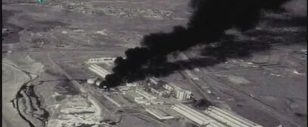 IRAF_RF-4_Getting_Picture_4_-_Kaman_99.j