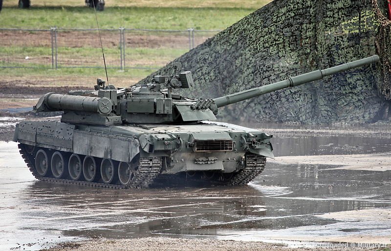 تانک T-80U 1