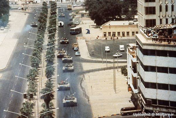 kuwait_iraqi_tanks_August_1990_3f894fc06