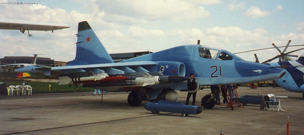 1200px-Su-25TM.jpg