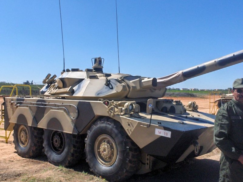AMX-10RC-Morocco~0.jpg
