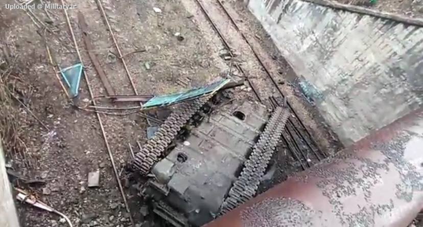 A_Ukrainian_T-64BV_apparently_flipped_up