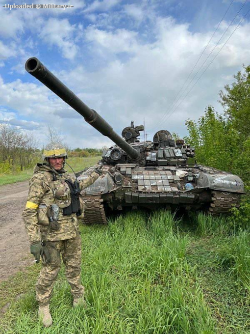 A_few_days_ago_a_Russian_T-72B_tank_in_d