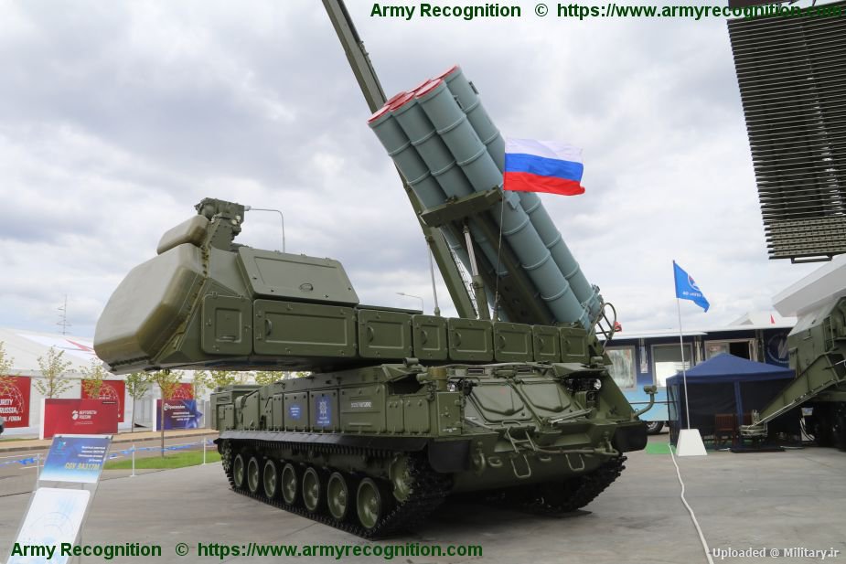 Almaz-Antey_from_Russia_presents_Buk-M3_Viking_air_defense_missile_system_925_001.jpg