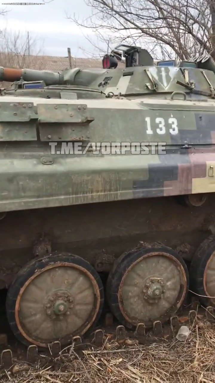 An_intact_UA-modernized_BMP-1_infantry_f