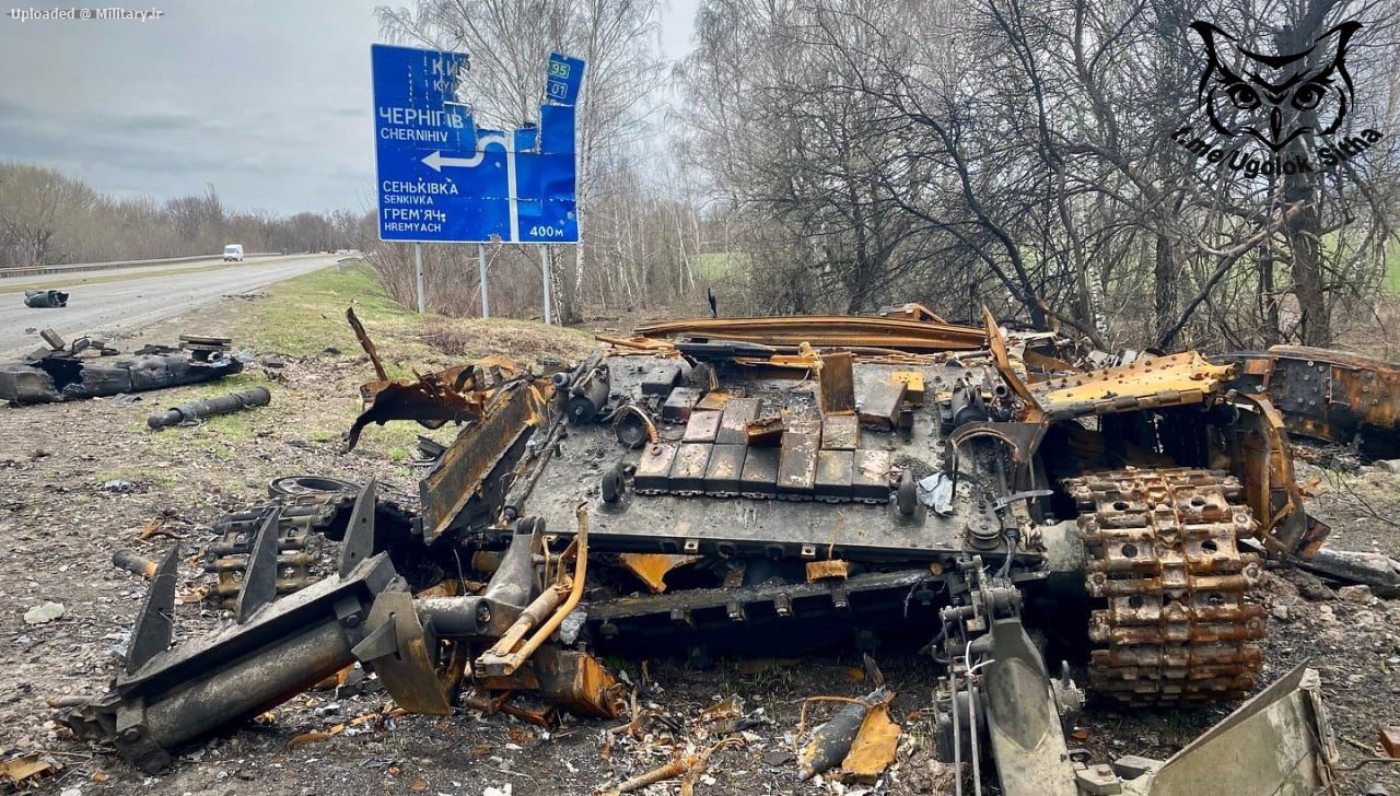 Another_destroyed_Ukrainian_T-64_in_Cher