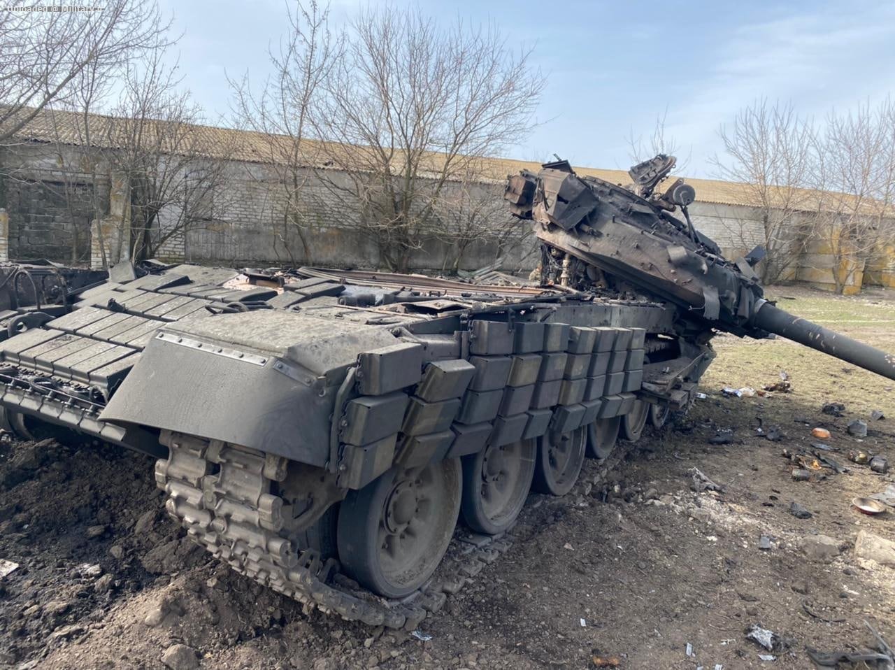 BMP-3_IFVs_were_destroyed__A_T-72B_tank_