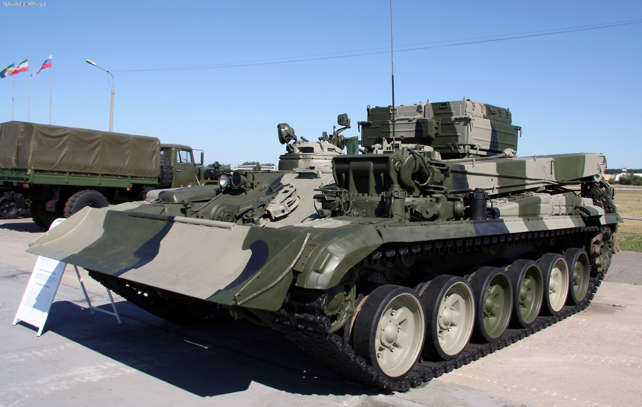 BREM-1_armoured_recovery_vehicle_28229.j