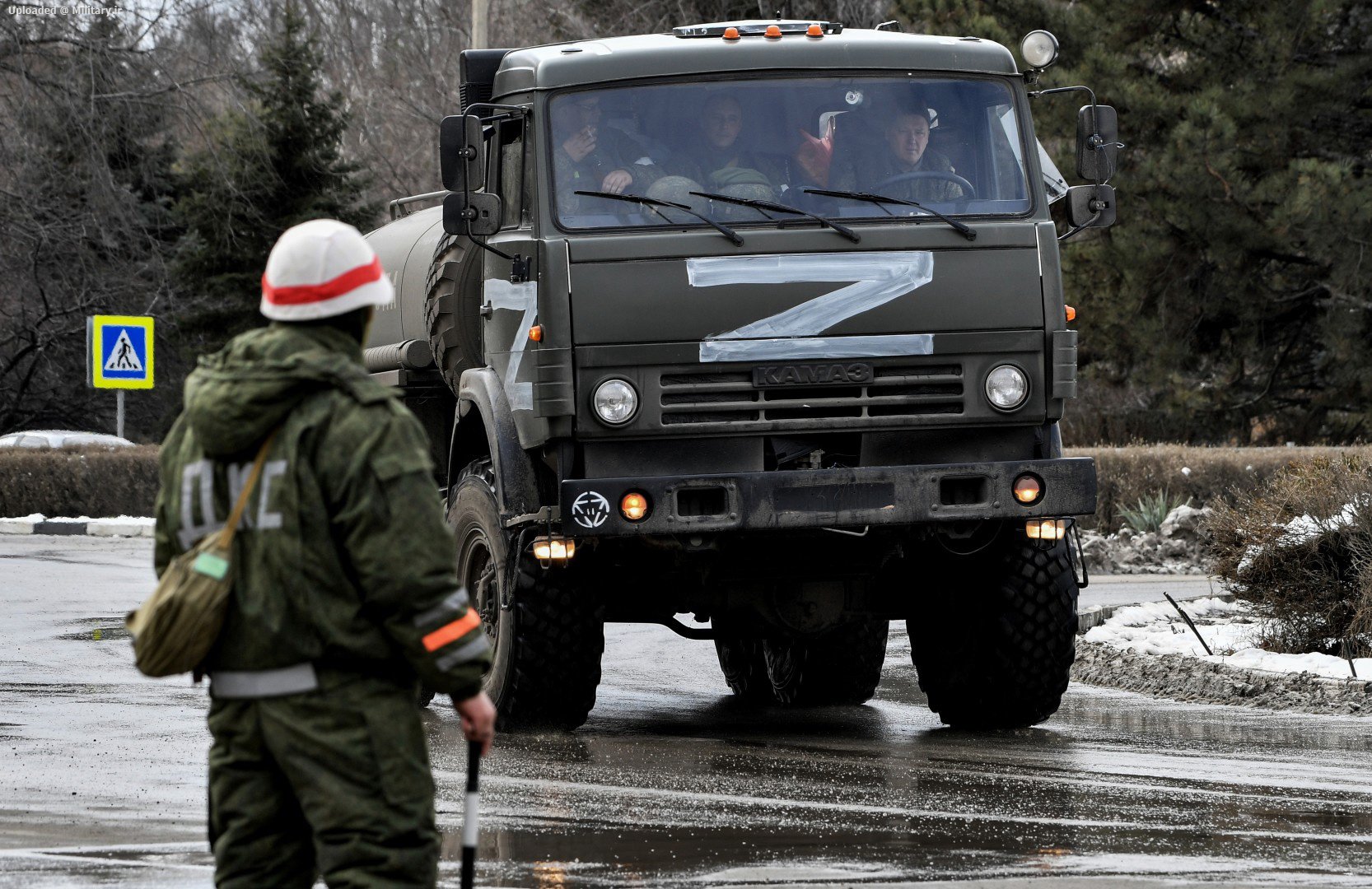 Breaking_news21_Russian_military_equipme