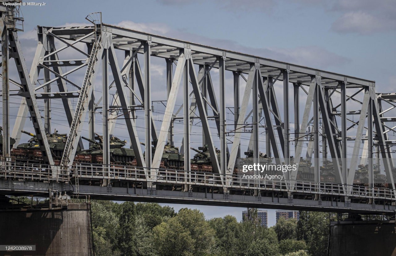 Bridges_on_Dnieper___Should_been_demolis