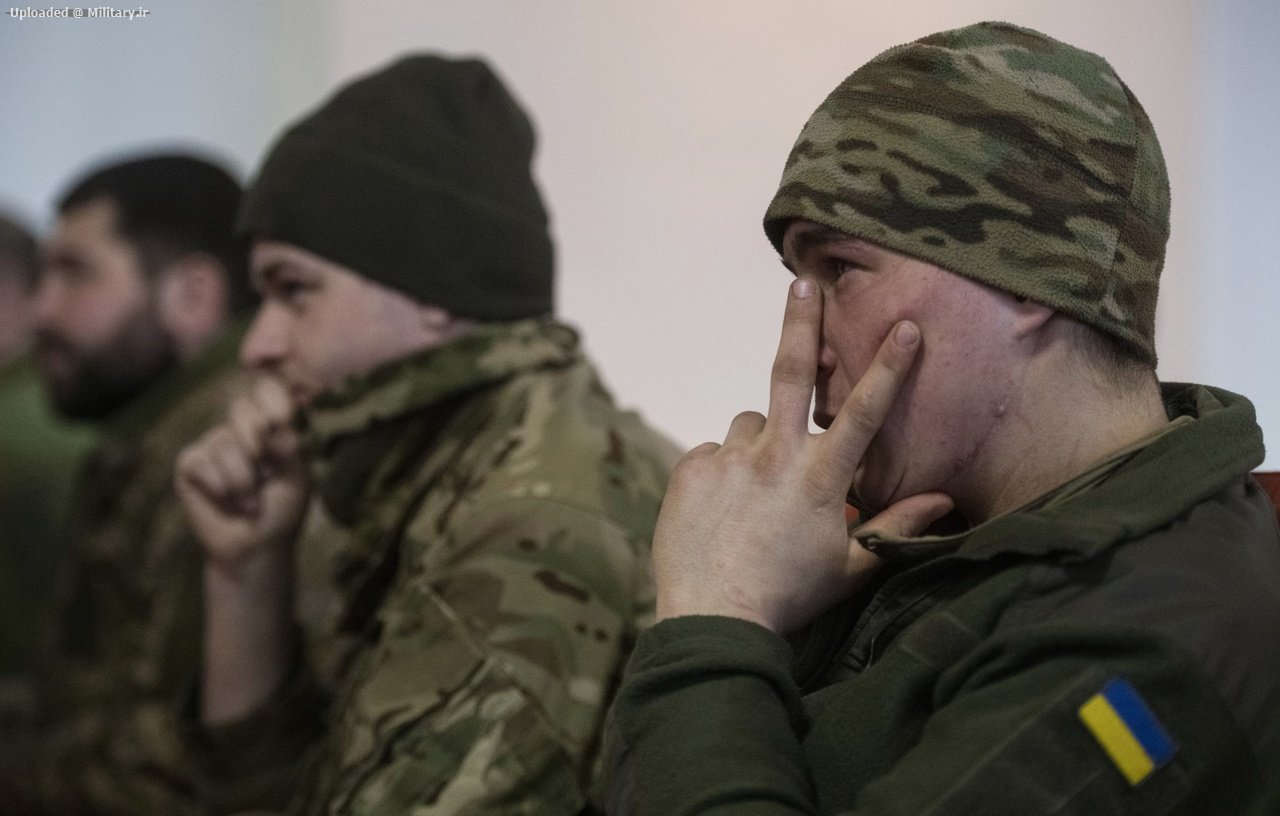 Captured__Ukrainian_soldiers_in__Lugansk