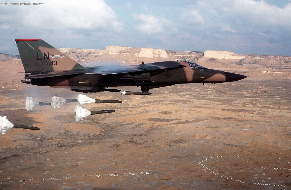 F-111F_dropping_high-drag_bombs.jpg