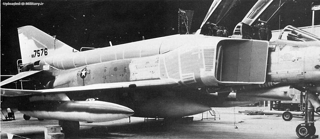 F-4X03.jpg