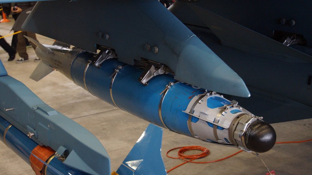 GBU-54_Laser_JDAM_bomb_mounted_on_a_JASD