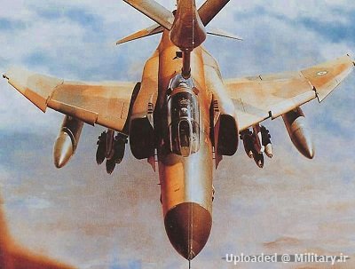 Irani_F-4_Phantom_II_refueling_through_a