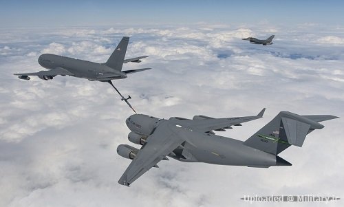 KC-46_to_C-17.jpg
