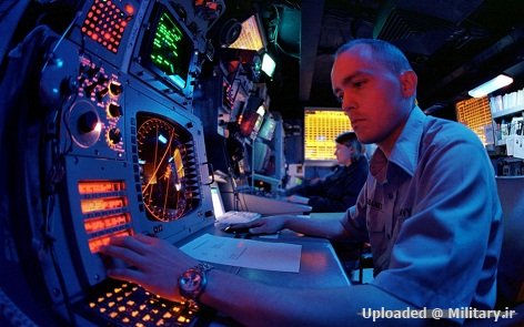 Navy-electronic-warfare-tech-000603-N-73