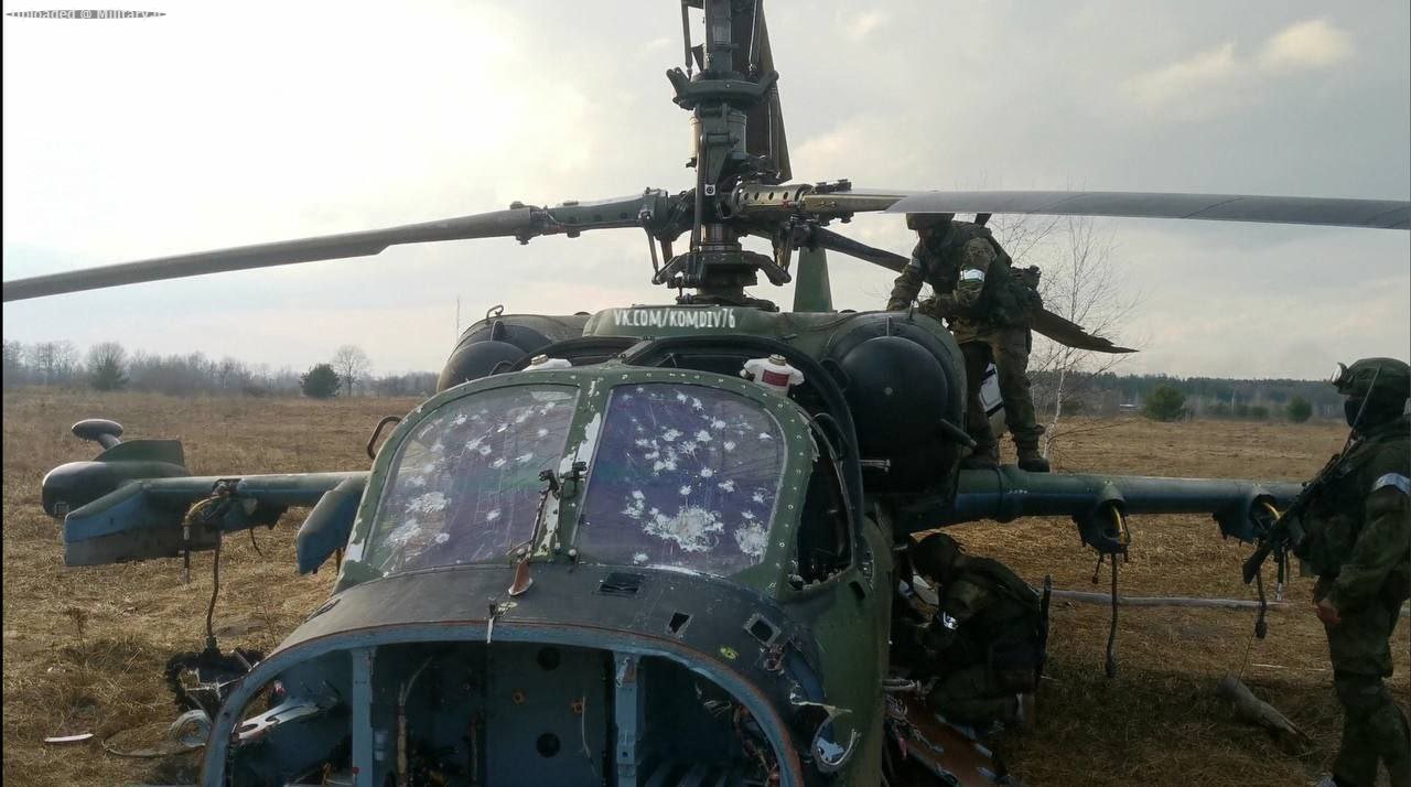 Preparations_for_blowing_up_a_Ka-52_heli