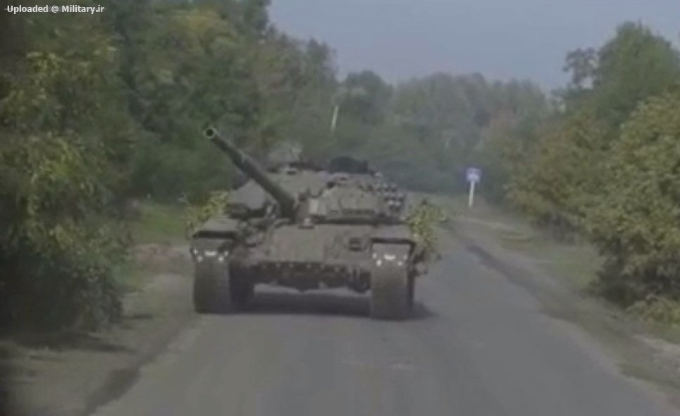 Russian_battle_tank_around_Krasnyi_Lyman