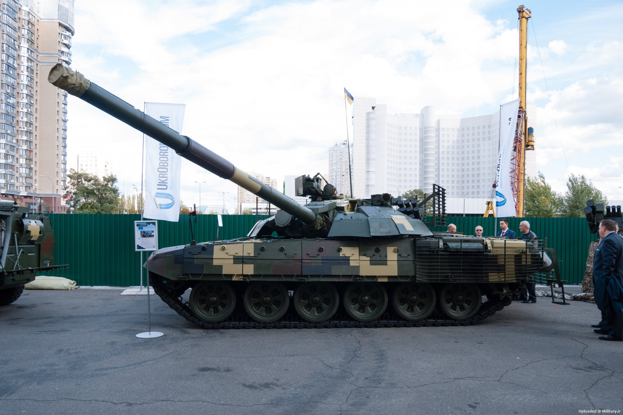 T-72AMT_01.jpg