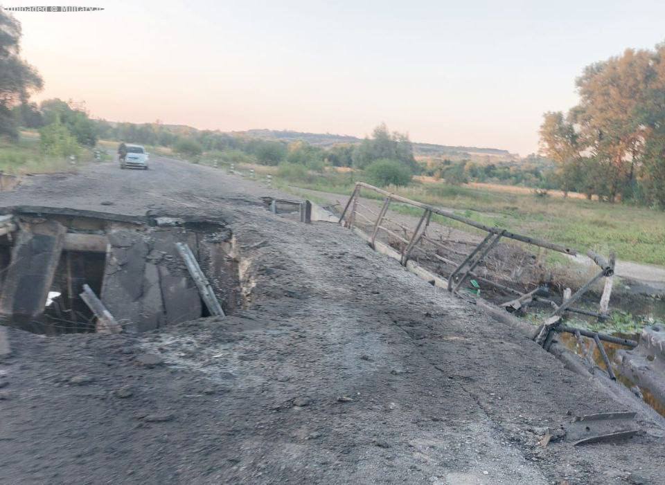 The_bridge_in_Zvannoye_village_in_the_Ku