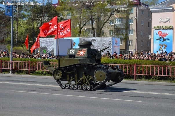 The_mechanized_column_at_the_parade_in_U