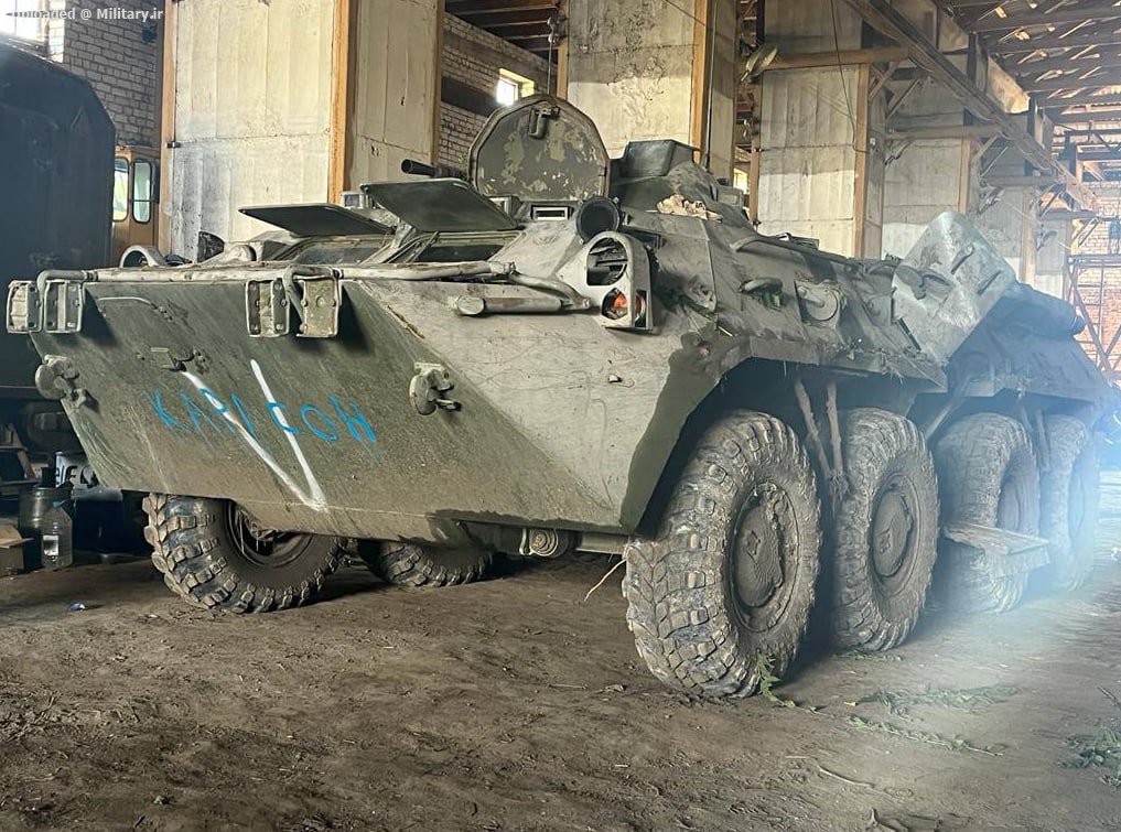 Two_Russian_BTR-80_APC_were_captured_by_