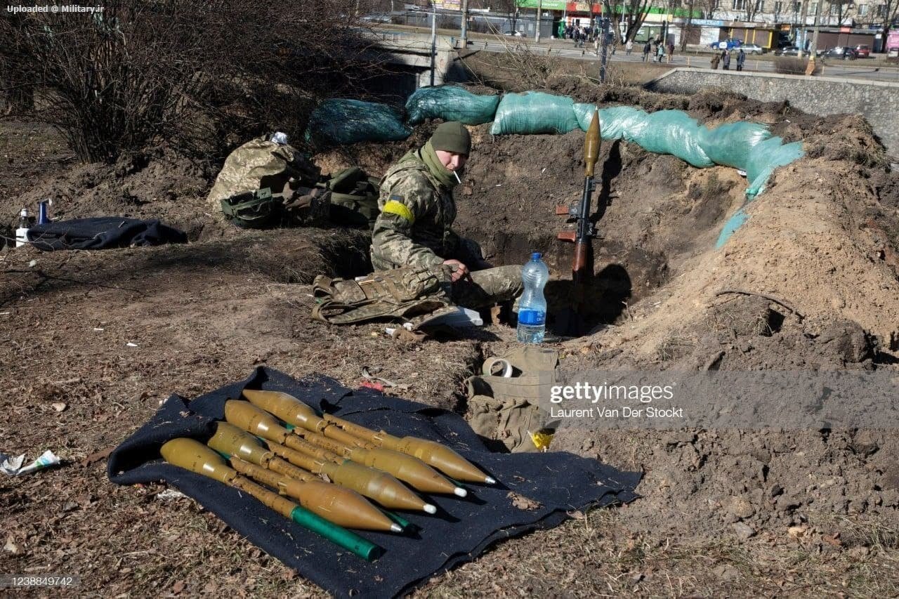 Ukrainian_positions_near_residential_bui