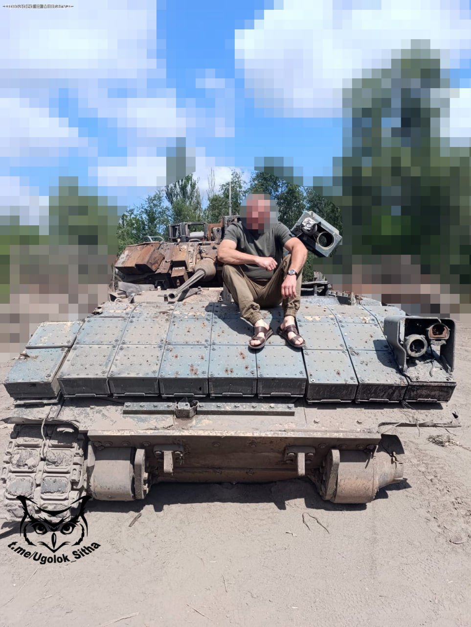 Unichtozhennaya_amerikanskaya_BMP_M2_Bra