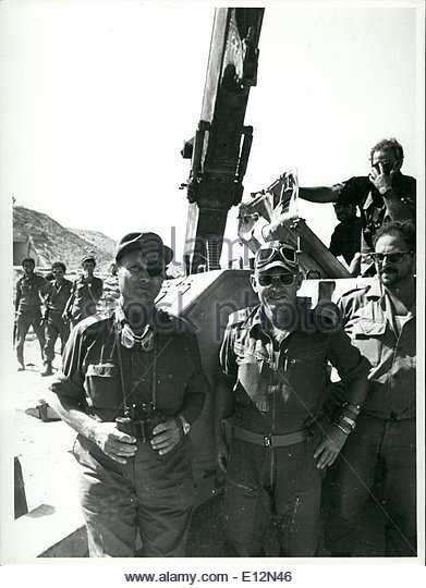 Yom_Kippur_War_1973Moshe_Dayan_at_the_Sioi.jpg