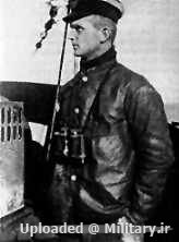 Oberleutnant_zur_See_Karl_Donitz_as_Watch_Officer_of_U-39.jpg