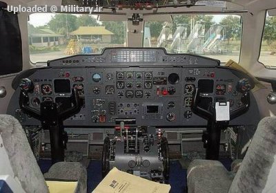 Y-7H_cockpit.jpg