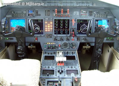 dassault_falcon_50_cockpit.jpg