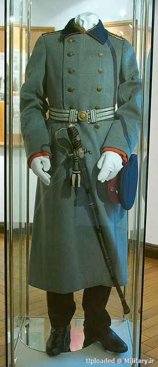 320px-Hauptmann_von_Koepenick_-_Uniform.