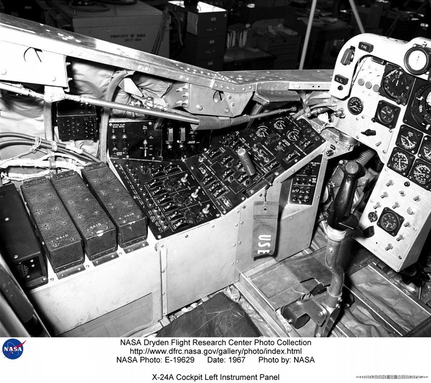 Martin_Marietta_X-24A_-_Cockpit_28Copy29