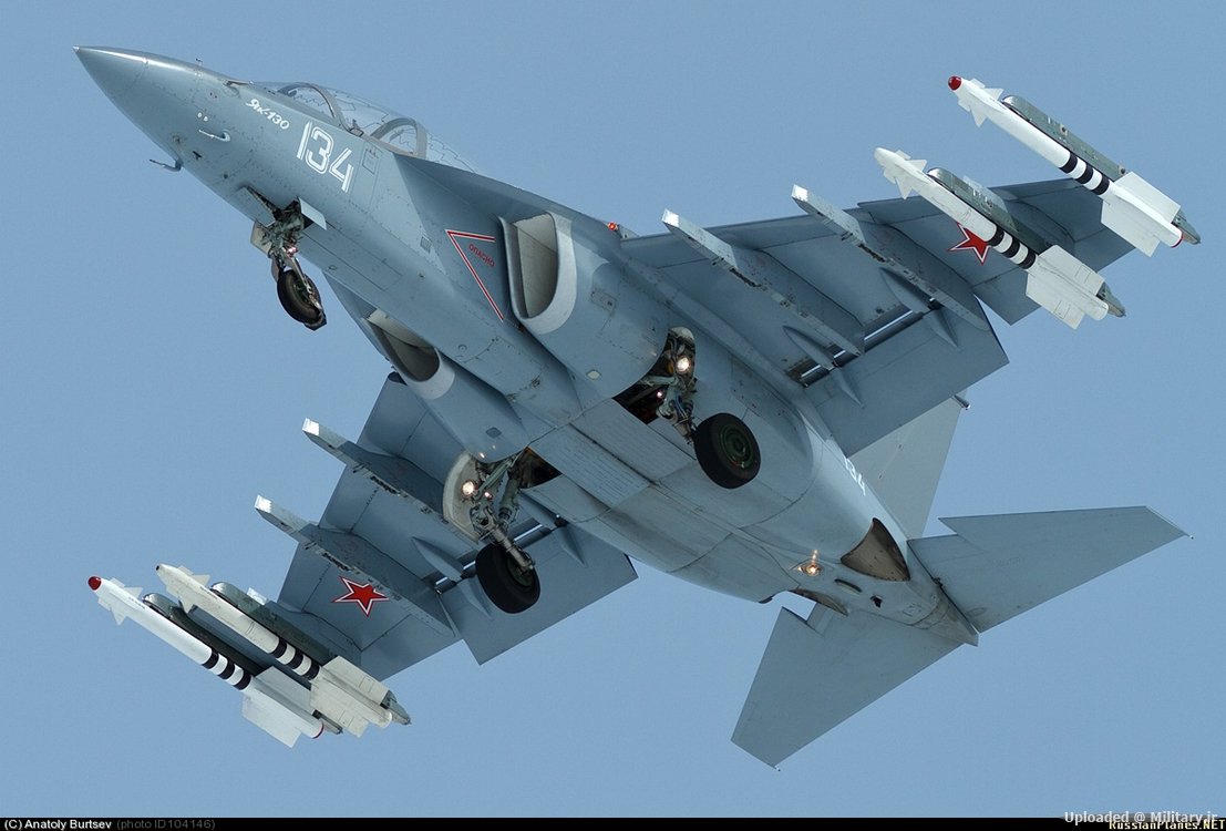 Yak-130-Ru-104146_thumb_jpg_329eea675535